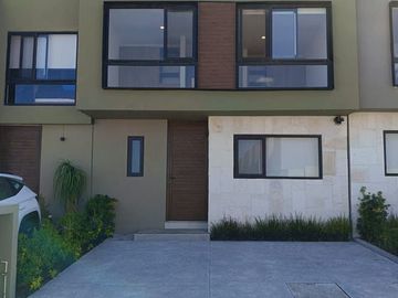Casa en Renta en Villas del Refugio Sur, El Marqués, Querétaro