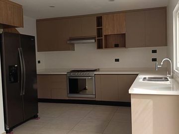 Casa en Renta en Villas del Refugio Sur, El Marqués, Querétaro