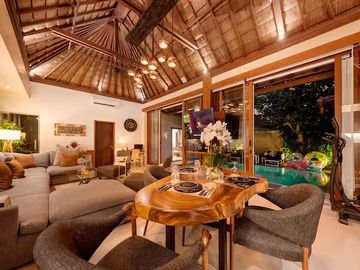Luxury Fully Renovated Villa with Private Pool, Sauna & Spa – Prime Seminyak