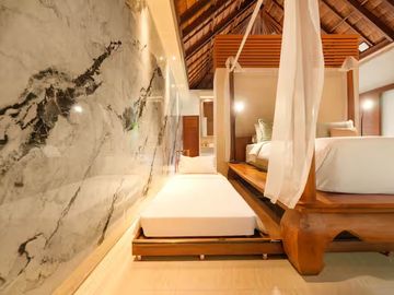 Luxury Fully Renovated Villa with Private Pool, Sauna & Spa – Prime Seminyak