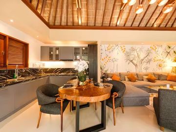 Luxury Fully Renovated Villa with Private Pool, Sauna & Spa – Prime Seminyak