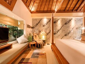 Luxury Fully Renovated Villa with Private Pool, Sauna & Spa – Prime Seminyak
