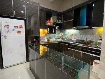 Jual Cepat Rumah Siap Huni, Interior Bagus di Citra 2 Jakarta Barat