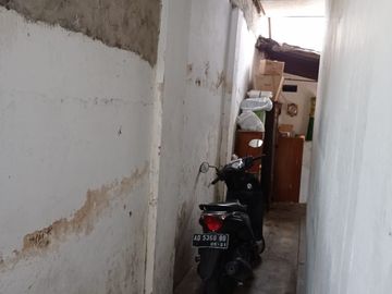 Rumah 4Kamar Luas 250meter dekat paragon mall Timuran Banjarsari Solo