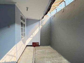 Dijual dan Disewakan rumah rapih siap huni di Jakasampurna Bekasi Barat