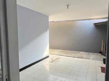 Dijual dan Disewakan rumah rapih siap huni di Jakasampurna Bekasi Barat