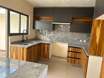 SE RENTA CASA CARRARA 54 $21,500.00 ZONA HOSPITAL ÁNGEL LEAÑO