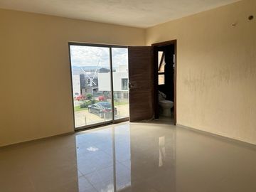 SE RENTA CASA CARRARA 54 $21,500.00 ZONA HOSPITAL ÁNGEL LEAÑO
