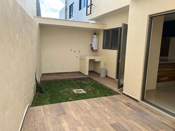 SE RENTA CASA CARRARA 54 $21,500.00 ZONA HOSPITAL ÁNGEL LEAÑO