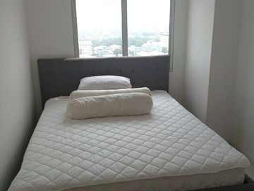 Disewakan pertahun 2 bedroom furnished apartemen green lake sunter jakarta utara