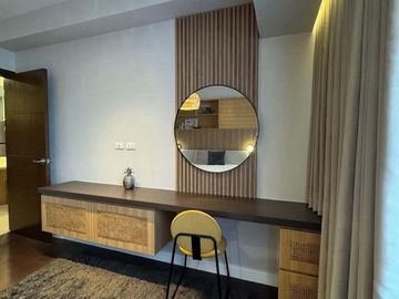 For Rent: Beautifully Fully Furnished 1 Bedroom at The Alcoves, Cebu Business Park - 62sqm.