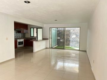 SE RENTA CASA LOS ALMENDROS RESIDENCIAL $21,500.00 ZONA RIO BLANCO VALDEPEÑAS