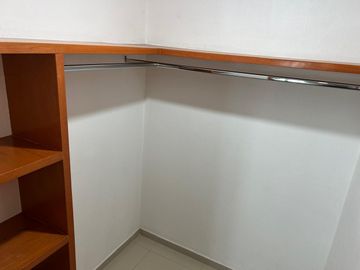 SE RENTA CASA LOS ALMENDROS RESIDENCIAL $21,500.00 ZONA RIO BLANCO VALDEPEÑAS