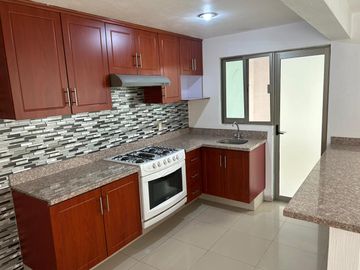 SE RENTA CASA LOS ALMENDROS RESIDENCIAL $21,500.00 ZONA RIO BLANCO VALDEPEÑAS
