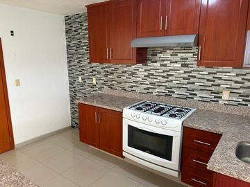SE RENTA CASA LOS ALMENDROS RESIDENCIAL $21,500.00 ZONA RIO BLANCO VALDEPEÑAS