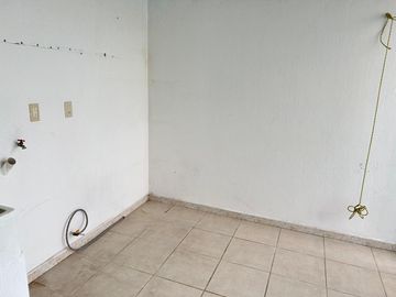SE RENTA CASA LOS ALMENDROS RESIDENCIAL $21,500.00 ZONA RIO BLANCO VALDEPEÑAS