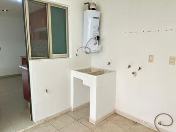 SE RENTA CASA LOS ALMENDROS RESIDENCIAL $21,500.00 ZONA RIO BLANCO VALDEPEÑAS