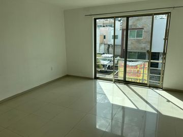 SE RENTA CASA LOS ALMENDROS RESIDENCIAL $21,500.00 ZONA RIO BLANCO VALDEPEÑAS