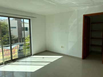 SE RENTA CASA LOS ALMENDROS RESIDENCIAL $21,500.00 ZONA RIO BLANCO VALDEPEÑAS