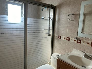 SE RENTA CASA LOS ALMENDROS RESIDENCIAL $21,500.00 ZONA RIO BLANCO VALDEPEÑAS