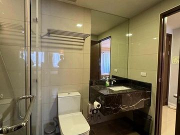For Rent: Beautifully Furnished 1 Bedroom at The Alcoves, Cebu Business Park - 62sqm.
