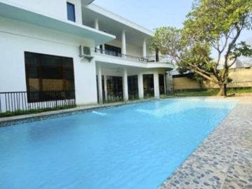 Disewakan Rumah Luas 6Kt di Area Kuningan Jakarta Selatan | Stdn0123