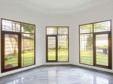 Disewakan Rumah Luas 6Kt di Area Kuningan Jakarta Selatan | Stdn0123