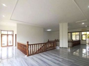 Disewakan Rumah Luas 6Kt di Area Kuningan Jakarta Selatan | Stdn0123