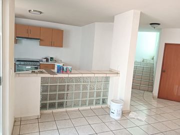 SE RENTA CASA MIRADOR DE SAN ISIDRO $16,000.00 ZONA SAN ISIDRO PREPA 10