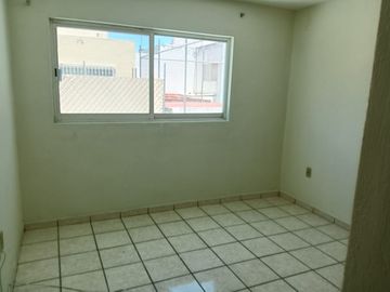 SE RENTA CASA MIRADOR DE SAN ISIDRO $16,000.00 ZONA SAN ISIDRO PREPA 10