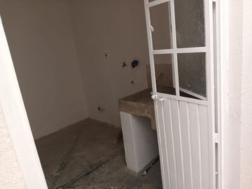 SE RENTA CASA MIRADOR DE SAN ISIDRO $16,000.00 ZONA SAN ISIDRO PREPA 10