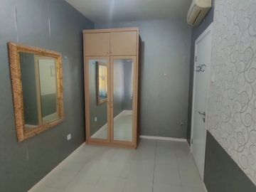 Disewakan perbulan 2 bedroom furnished siap huni apartemen green lake sunter jakarta utara