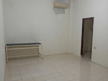 Di Jual Gedung Ex Kelinik di Ciledug Tangerang