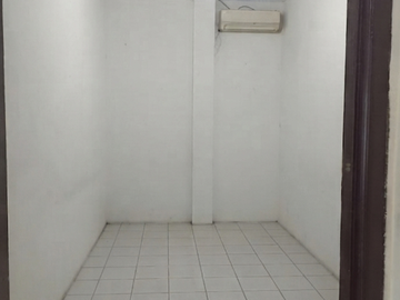 Di Jual Gedung Ex Kelinik di Ciledug Tangerang