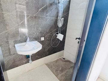Rumah Premium Dekat Al Azhar, Cocok untuk Keluarga