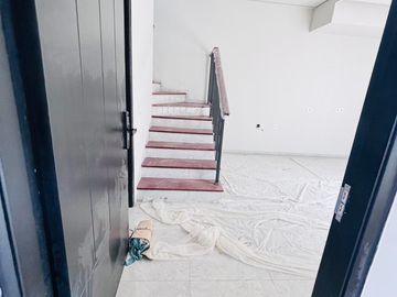 Rumah Premium Dekat Al Azhar, Cocok untuk Keluarga