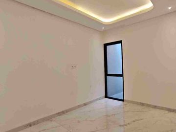 Rumah baru dalam townhouse dekat kebagusan