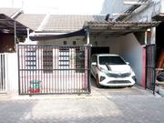 Rumah di Gunung Anyar Listrik 1300Watt PDAM Lancar Hadap Barat