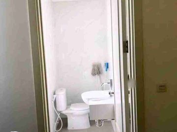 Disewakan Rumah Baru 2 Lantai Suvarna Sutera