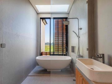 2 luxury villa Ubud rice field view