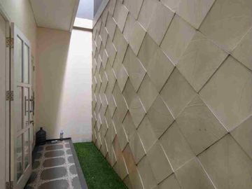 Rumah baru siap huni dalam cluster jagakarsa