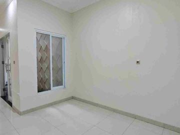Rumah baru siap huni dalam cluster jagakarsa