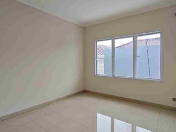 Rumah baru siap huni dalam cluster jagakarsa