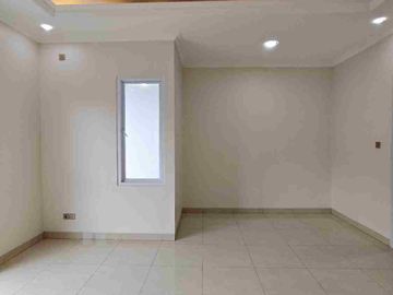 Rumah baru siap huni dalam cluster jagakarsa
