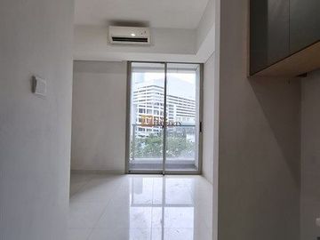 Unit Langka Sewa Studio Unfurnished di Taman Anggrek Residences Terhubung ke Mall Hublife, Taman Anggrek, Central Park, Tol Dalam Kota
