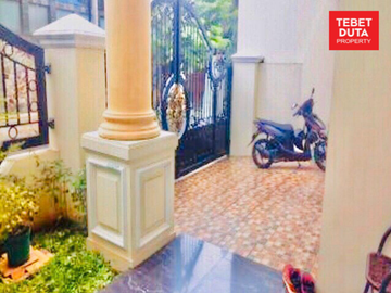 Dijual Cepat Rumah Komplek Gudang Peluru Tebet Strategis Jalan 2 Mobil