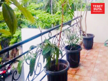 Dijual Cepat Rumah Komplek Gudang Peluru Tebet Strategis Jalan 2 Mobil