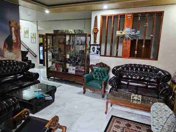 Rumah Mewah Murah 3 Lantai Strategis di Padurenan,Bekasi