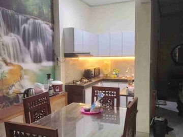 Rumah Mewah Murah 3 Lantai Strategis di Padurenan,Bekasi