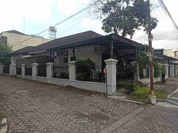 Rumah Induk Plus Kost Aktif Strategis Dekat Kampus Jogja